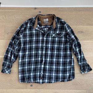 Men’s Legendary Whitetails Buck Camp Flannel Shirt